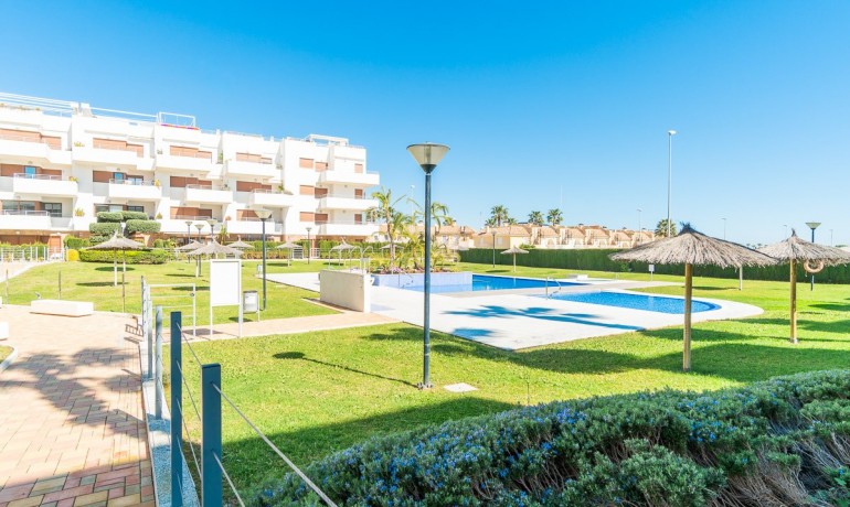 Herverkoop - Appartement / Flat -
Orihuela Costa* - Dehesa de campoamor