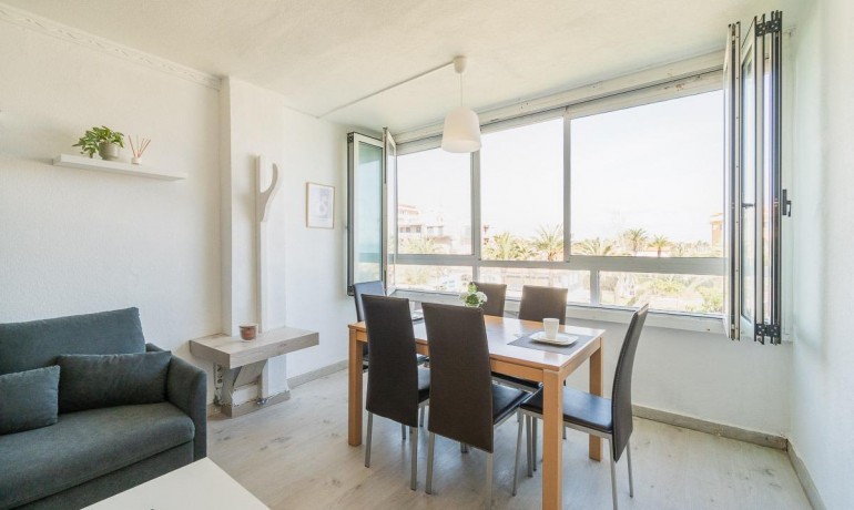 Revente - Appartement / Flat -
Torrevieja* - Rocio del mar