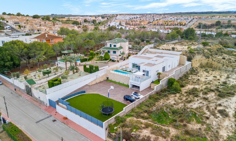 Sale - Villa -
Algorfa - Lomas de La Juliana