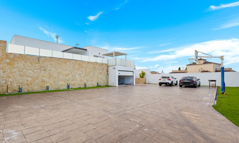 Sale - Villa -
Algorfa - Lomas de La Juliana