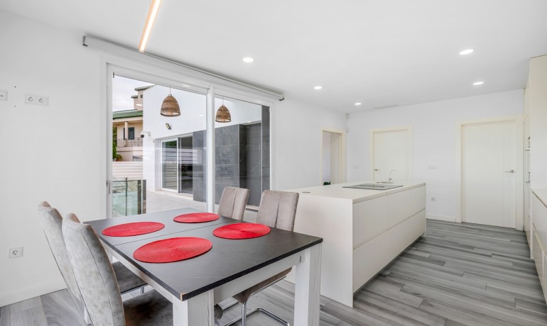 Sale - Villa -
Algorfa - Lomas de La Juliana