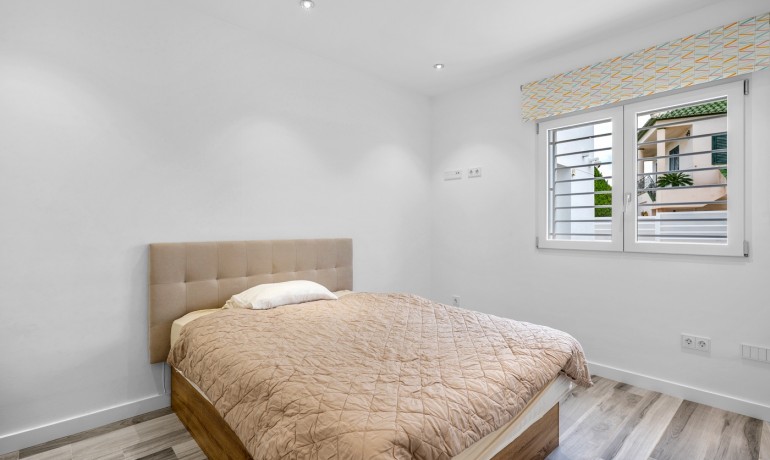 Sale - Villa -
Algorfa - Lomas de La Juliana