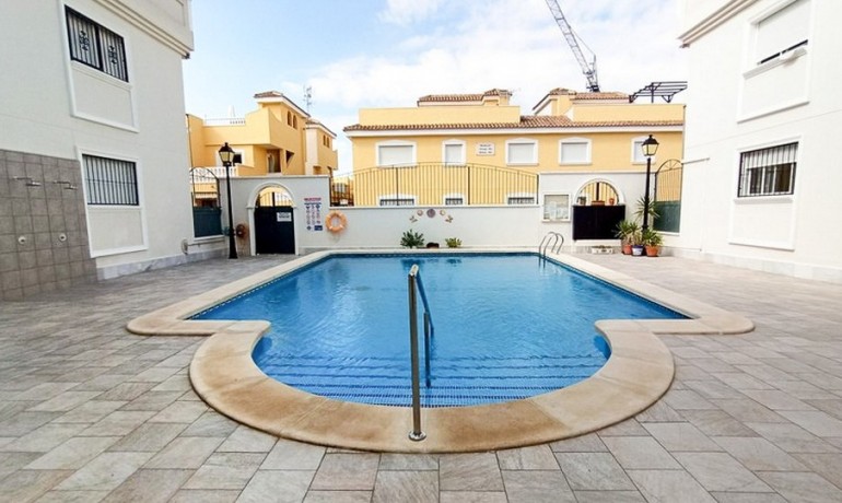 Sale - Apartment / Flat -
Formentera del Segura - Formentera - Village