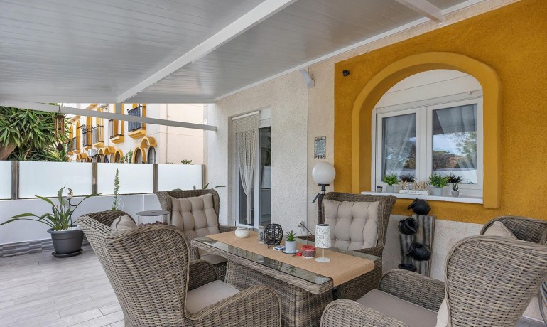 Revente - Villa -
Guardamar del Segura* - Urbanizaciones