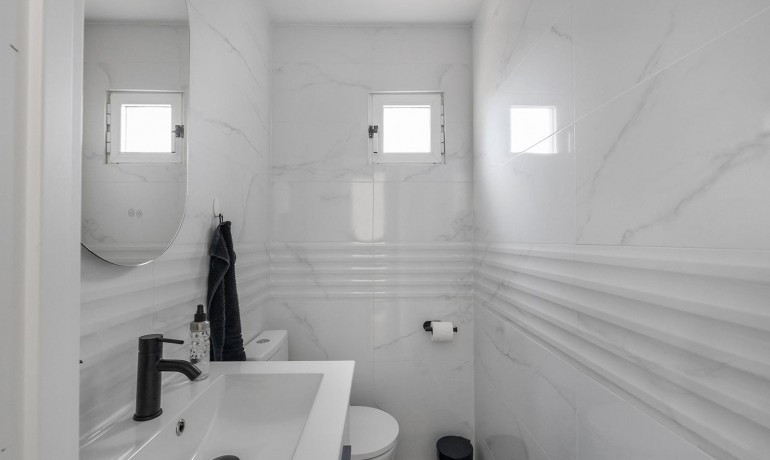 Revente - Villa -
Guardamar del Segura* - Urbanizaciones