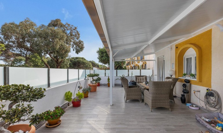 Revente - Villa -
Guardamar del Segura* - Urbanizaciones