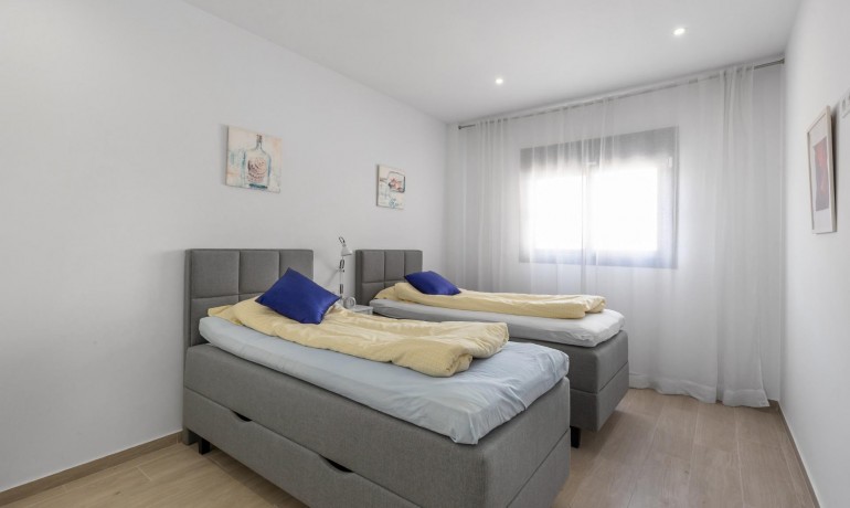 Revente - Appartement / Flat -
Torrevieja* - Los Frutales