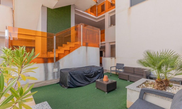 Revente - Appartement / Flat -
Torrevieja* - Los Frutales