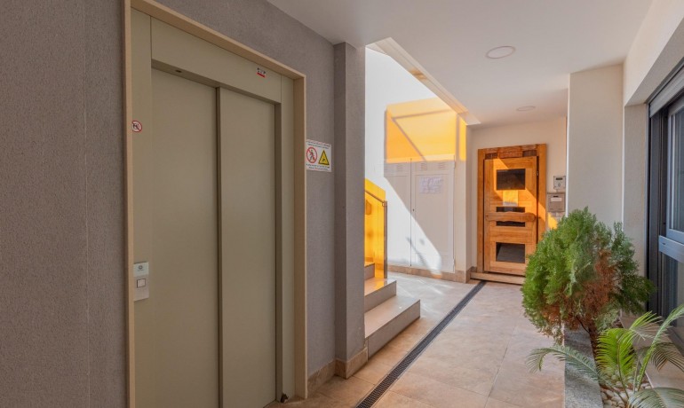 Revente - Appartement / Flat -
Torrevieja* - Los Frutales