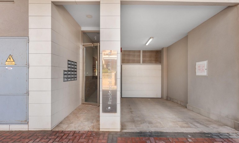 Revente - Appartement / Flat -
Torrevieja* - Los Frutales