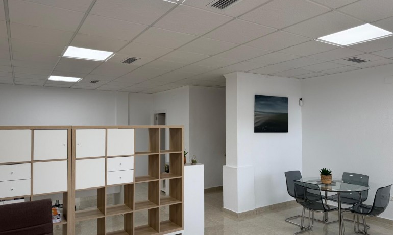 Venta - Comercial -
Orihuela Costa - La Zenia