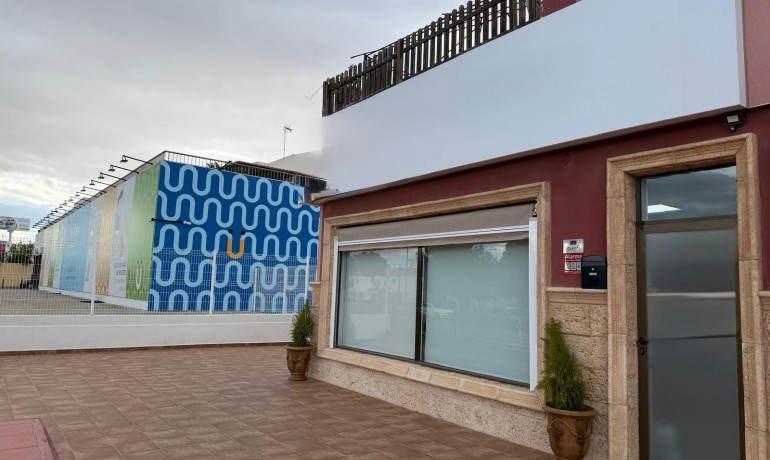 Venta - Comercial -
Orihuela Costa - La Zenia
