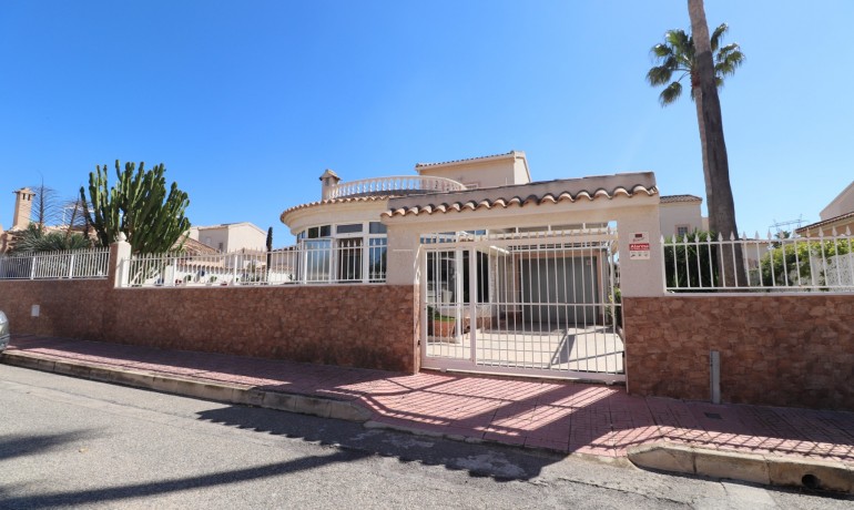 Revente - Villa -
Ciudad Quesada - Atalayas