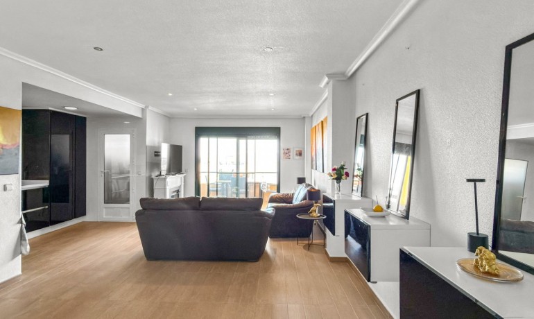 Revente - Appartement / Flat -
Orihuela Costa* - Lomas de Campoamor*