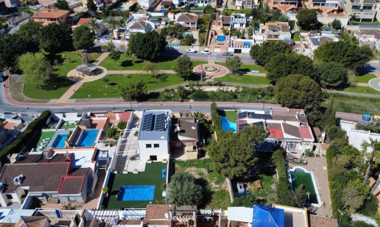 Revente - Villa -
Torrevieja* - Los balcones