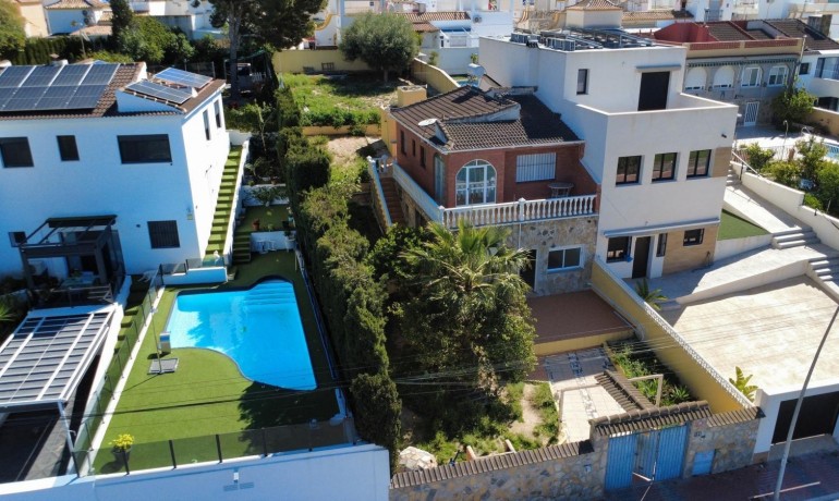 Revente - Villa -
Torrevieja* - Los balcones