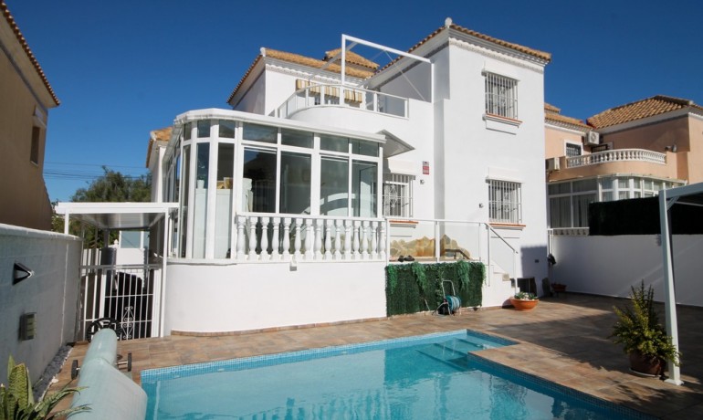 Venta - Villa -
San Miguel de Salinas - San Miguel de Salinas Alicante