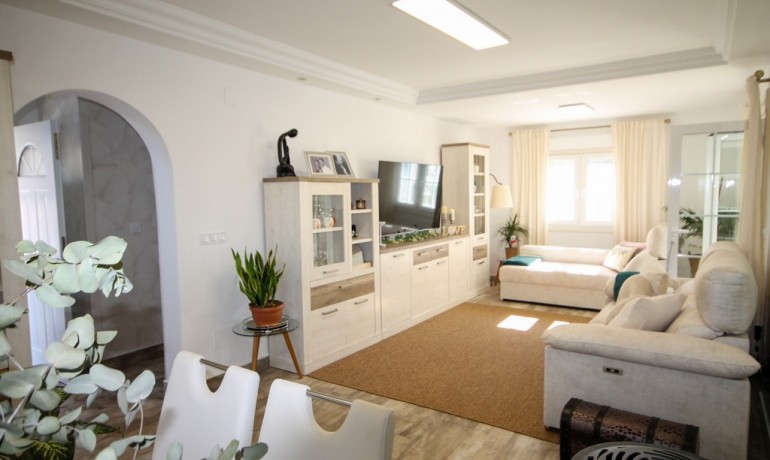 Venta - Villa -
San Miguel de Salinas - San Miguel de Salinas Alicante