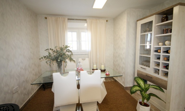 Venta - Villa -
San Miguel de Salinas - San Miguel de Salinas Alicante