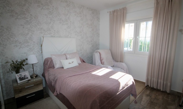 Venta - Villa -
San Miguel de Salinas - San Miguel de Salinas Alicante