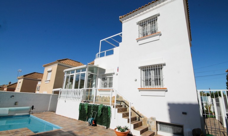 Venta - Villa -
San Miguel de Salinas - San Miguel de Salinas Alicante