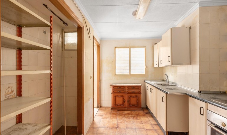 Revente - Appartement / Flat -
Torrevieja* - Habaneras