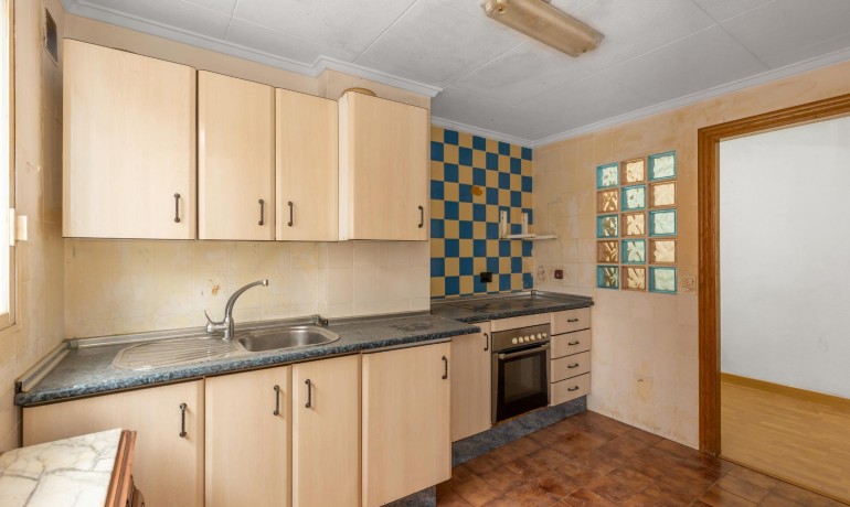 Revente - Appartement / Flat -
Torrevieja* - Habaneras