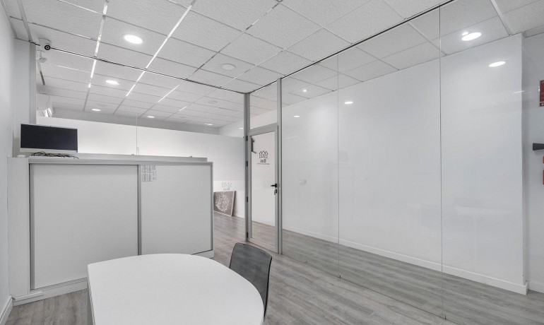 Revente - Commercial -
Torrevieja* - La Mata pueblo