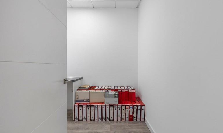 Revente - Commercial -
Torrevieja* - La Mata pueblo