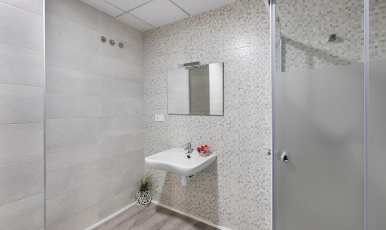 Revente - Commercial -
Torrevieja* - La Mata pueblo