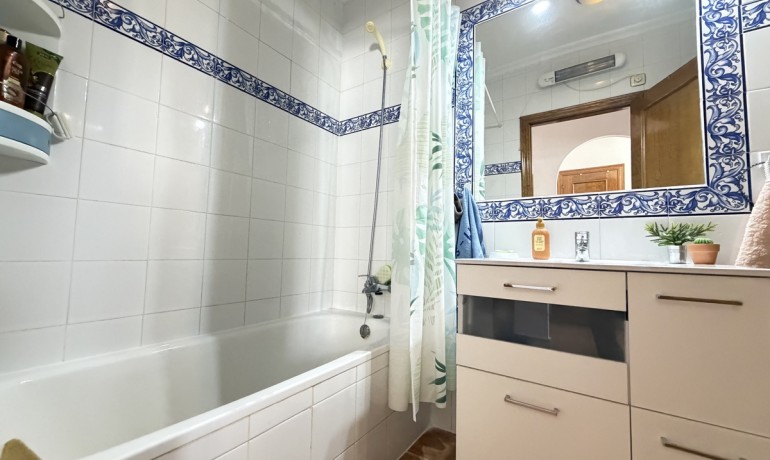 Sale - Apartment / Flat -
La Zenia