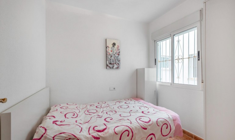 Sale - Apartment / Flat -
Torrevieja* - torrevieja