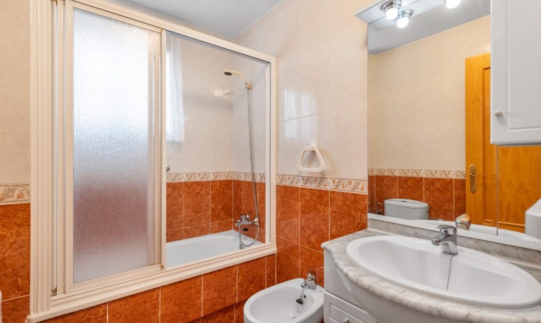Sale - Apartment / Flat -
Torrevieja* - torrevieja
