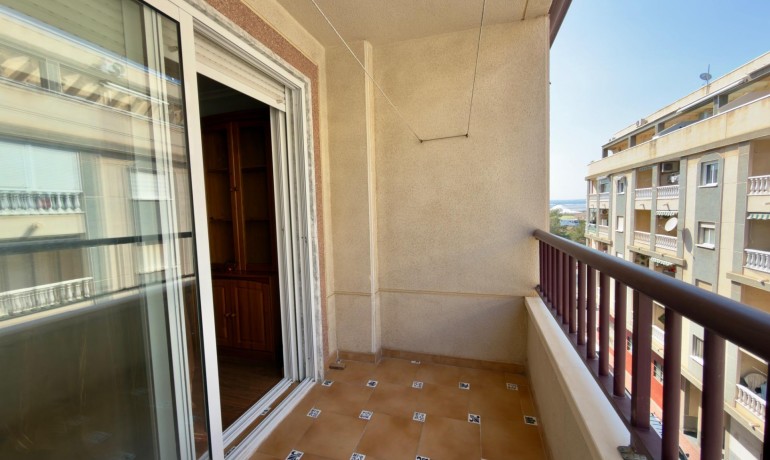 Sale - Apartment / Flat -
Torrevieja - Torrevieja - Centre