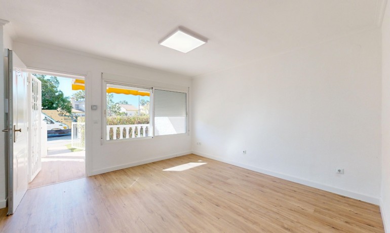 Sale - Apartment / Flat -
Orihuela Costa - Villamartin