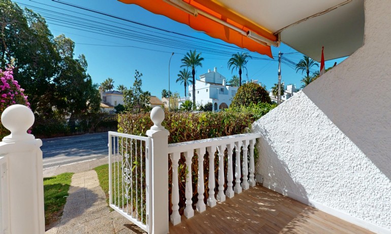 Sale - Apartment / Flat -
Orihuela Costa - Villamartin