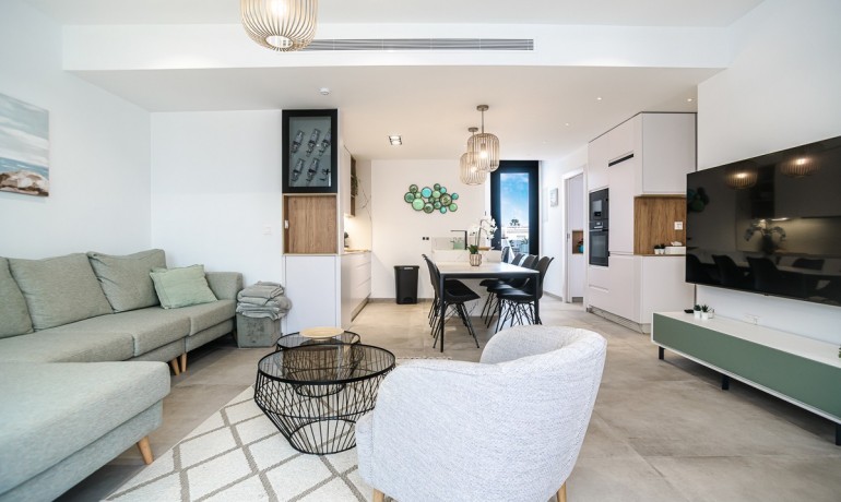 Venta - Apartamento / piso -
LO PAGÁN