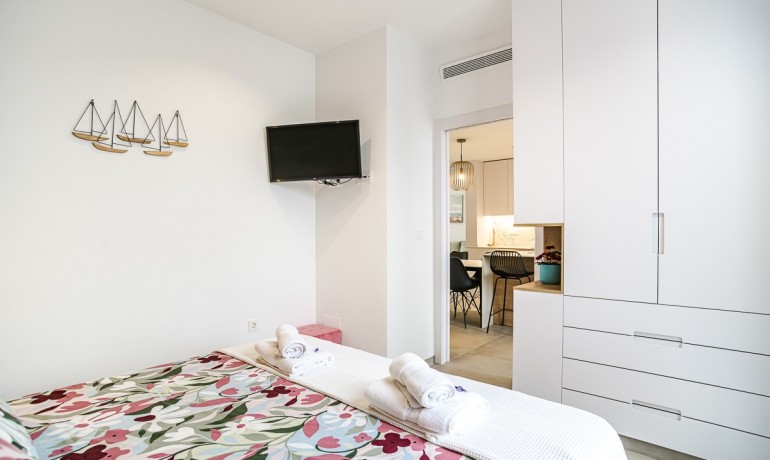 Venta - Apartamento / piso -
LO PAGÁN