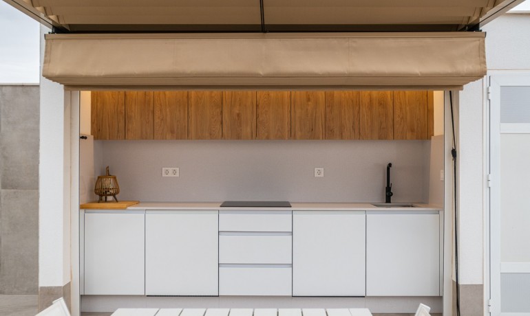 Venta - Apartamento / piso -
LO PAGÁN