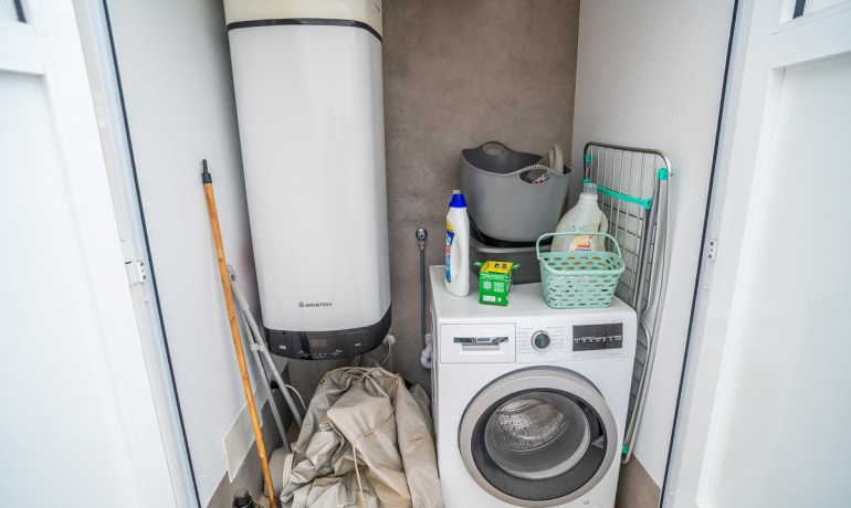 Venta - Apartamento / piso -
LO PAGÁN