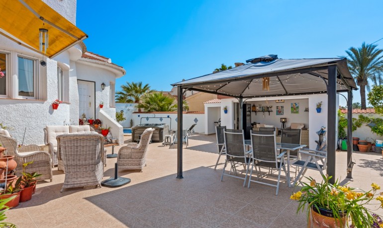 Revente - Villa -
Cuidad Quesada* - Rojales