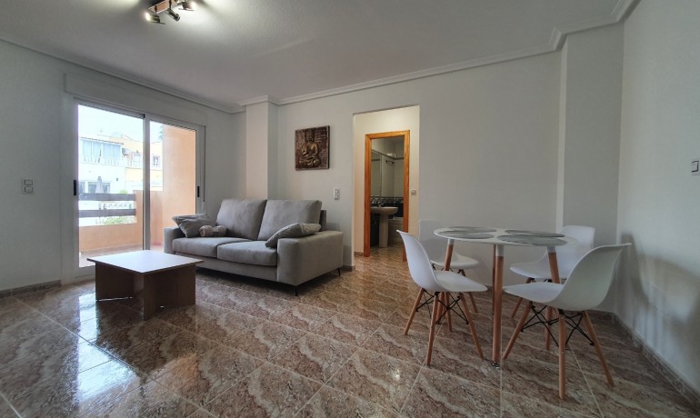 Revente - Appartement / Flat -
Orihuela Costa* - Villamartín-Las Filipinas