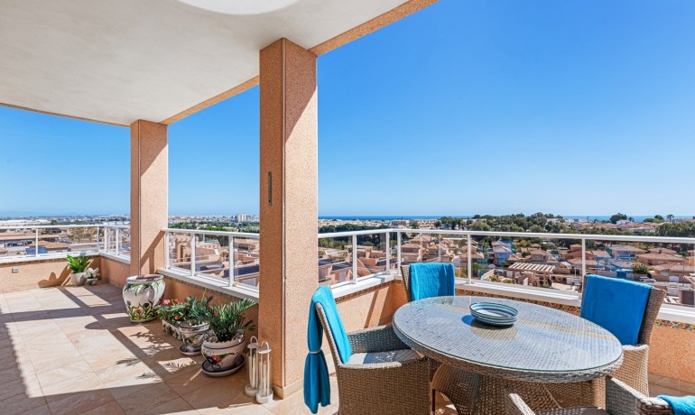 Venta - Apartamento / piso -
Los Altos - Torrevieja