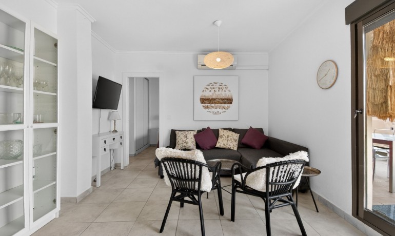 Venta - Apartamento / piso -
Guardamar - CENTRO