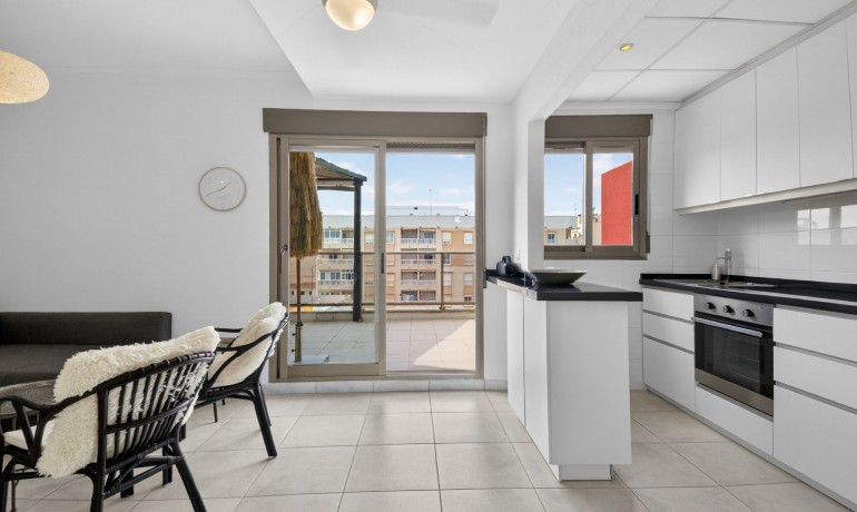 Venta - Apartamento / piso -
Guardamar - CENTRO