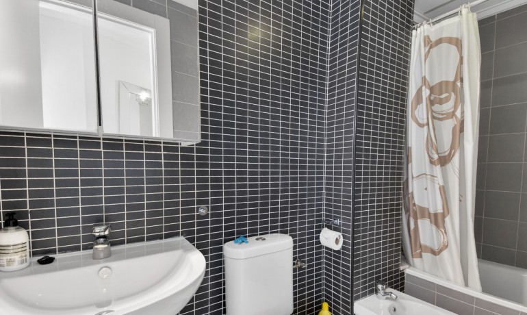 Venta - Apartamento / piso -
Guardamar - CENTRO