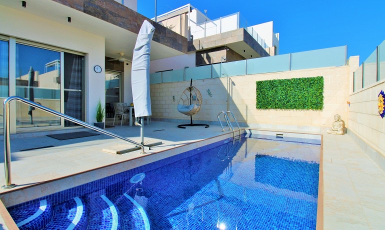 Venta - Villa -
Villamartin