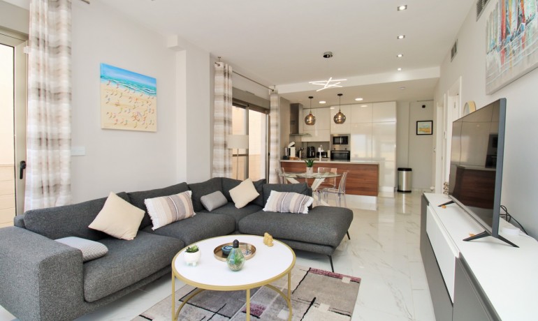 Venta - Villa -
Villamartin