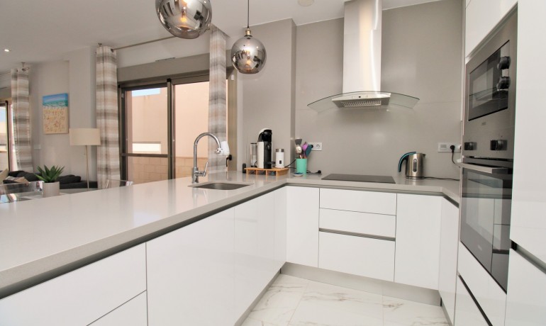 Venta - Villa -
Villamartin