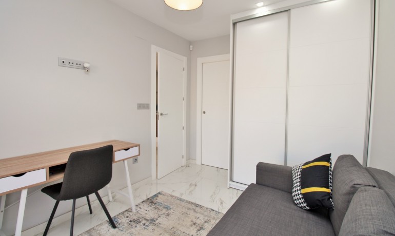 Venta - Villa -
Villamartin